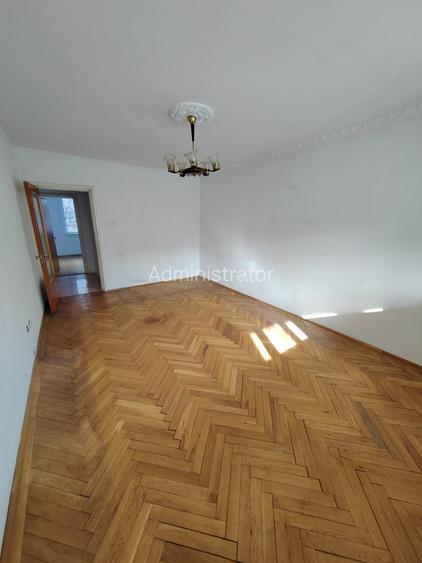 Bd. Lacul Tei - Parc 3 camere