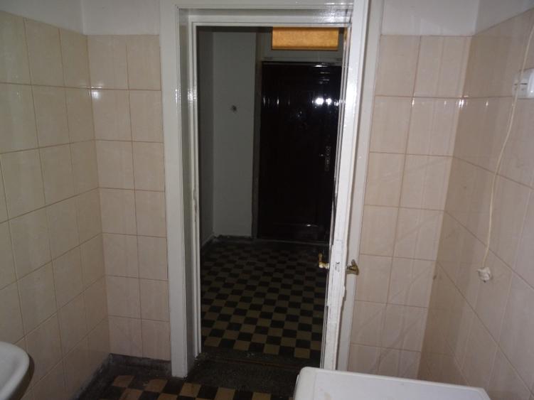 Casa  si teren 659 metri deschidere 44 metri  - 8