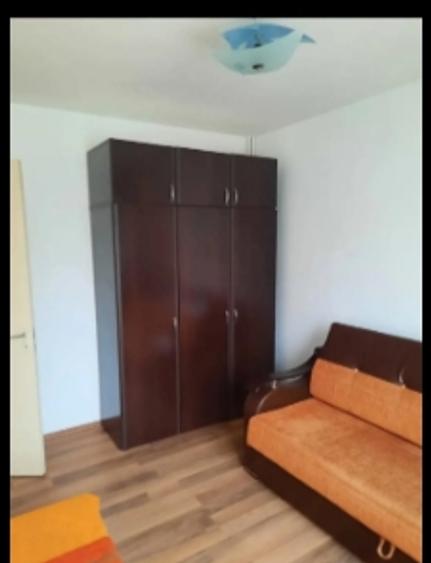 Berceni,bl.reabilitat,Amenajat,geam la baie,Liber - 3