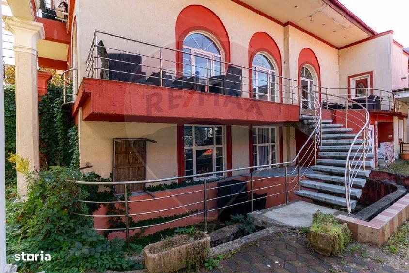 Spațiu comercial, de 700 mp, în Batiz