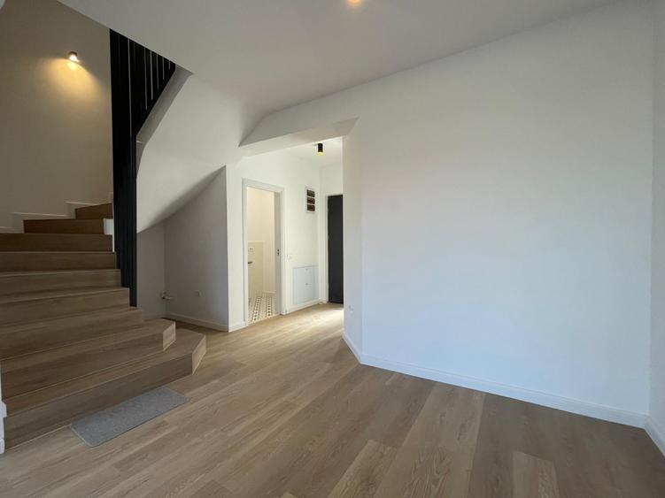 Doar sa vii cu mobila! Vila P+2+3-terasa, amenajata la cheie, parcare,TVA inclus - 9