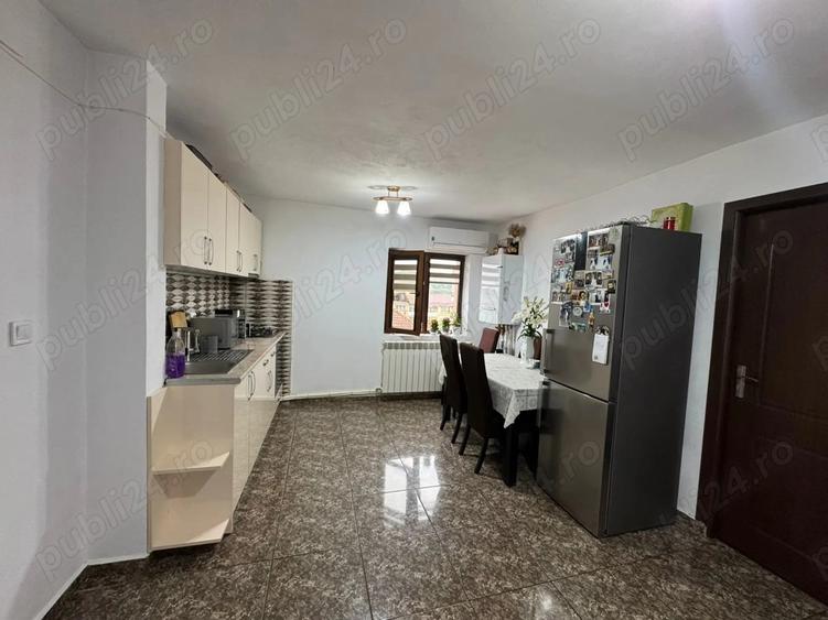 Vand apartament cu 2 camere decomandat - 4