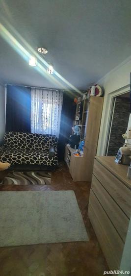 Vand sau schimb apartament 3 camere,semidecomandat Razboieni Pitesti cu casa - 2