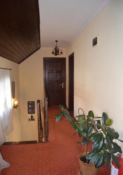 De vanzare pensiune situata in Busteni - 15