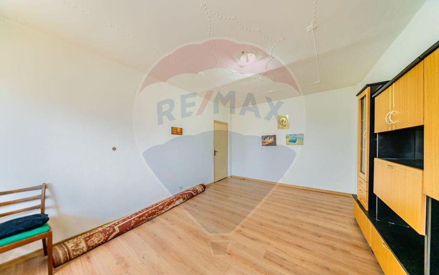 Apartament cu 2 camere de vanzare in zona UTA - 4