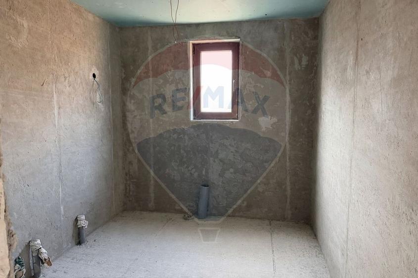 Casă / Vilă cu 3 camere de vânzare, Buhoci, jud Bacău - 7