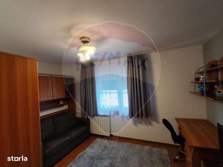 DE VANZARE Apartament cu 2 camere in zona Crihala - 2
