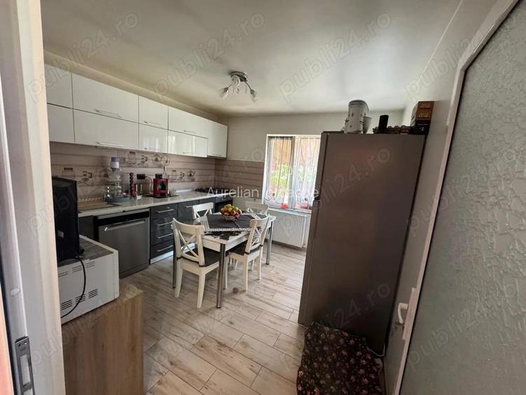 85.000 Euro casa+teren (in concesiune) 698mp in com Branistea,