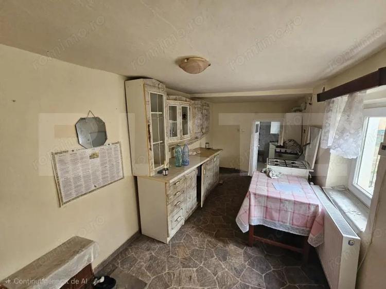 Casa cu 4 camere, teren 544 mp, 2 fronturi stradale asfaltate, Cricau - 4