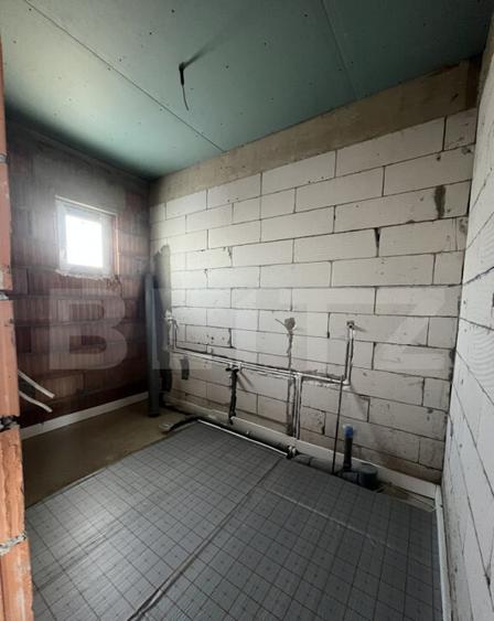 Casa cu 4 camere, curte amenajata - Sura Mica - 5