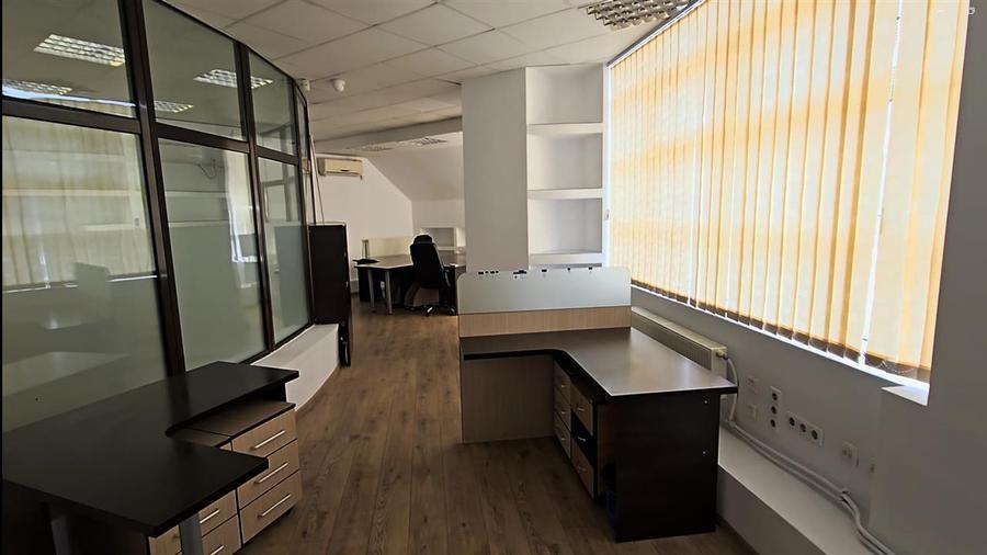 Spatiu de Birouri 180 mp Suceava Zona Metro De Vanzare - 17