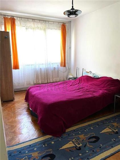 CIRCUMVALATIUNII - ETAJ 2 - DECOMANDAT - 4 cam - 2 bai - centrala proprie - clim - 4