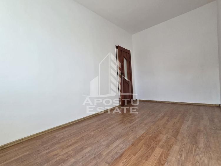 Apartament 2 camere semidecomandat, Gradiste 37 mp - 3