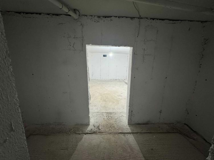 Boxa depozitare 20 mp | Titan Str. Mizil | Beton, supraveghere 24/7 | Disponibila imediat - 1