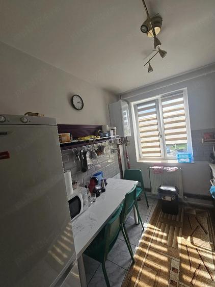 Apartament 3 camere et. 2 4 Craiovei - 2