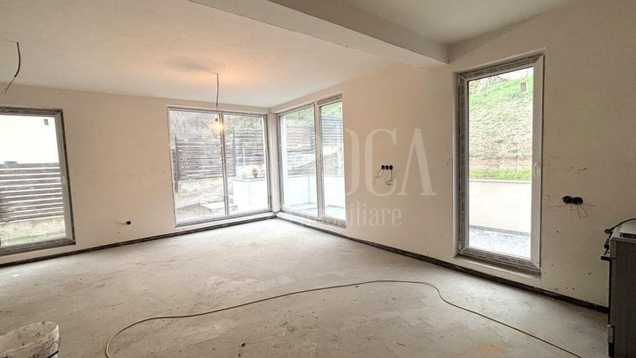 Casa 5 camere de vanzare in Sat Tauti, Tauti - 1