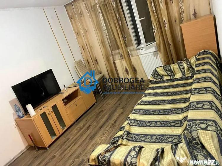 ZONA VEST- APARTAMENT 3 CAMERE , CENTRALA GAZ - 1