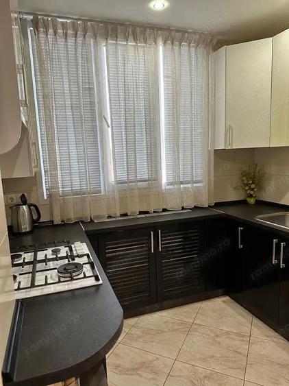 Garsoniera in zona 1 Decembrie - 3