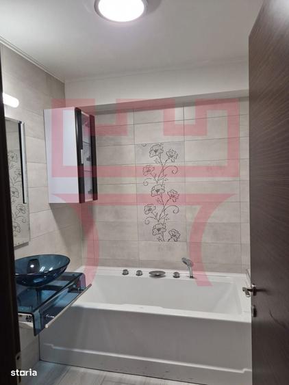 Apartament cu 3 camere în Plopilor