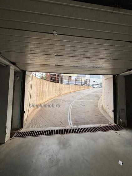 Apartament cu 3 camere decomandat, mobilat în Sud-Est