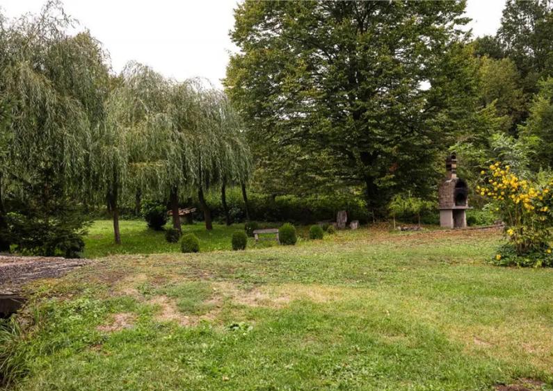 OFERTA REZERVATA!!Refugiu montan,cu 2100 mp domeniu verde,ar - 5