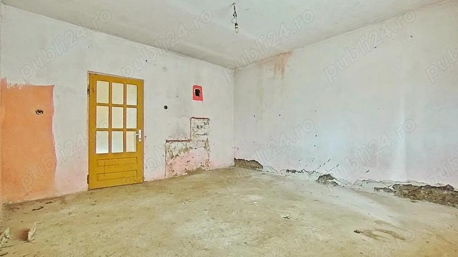 Casa cu poten?ial, teren generos de 1.440 mp Secusigiu, Arad - 2