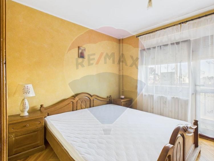 Apartament deosebit de 4 camere zona Decebal - Piata Alba Iulia - 9