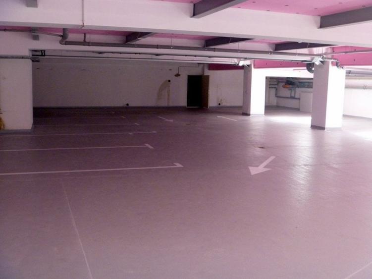 Spatiu birouri de inchiriat -  1/2 din etajul 1 + locuri de parcare - 5