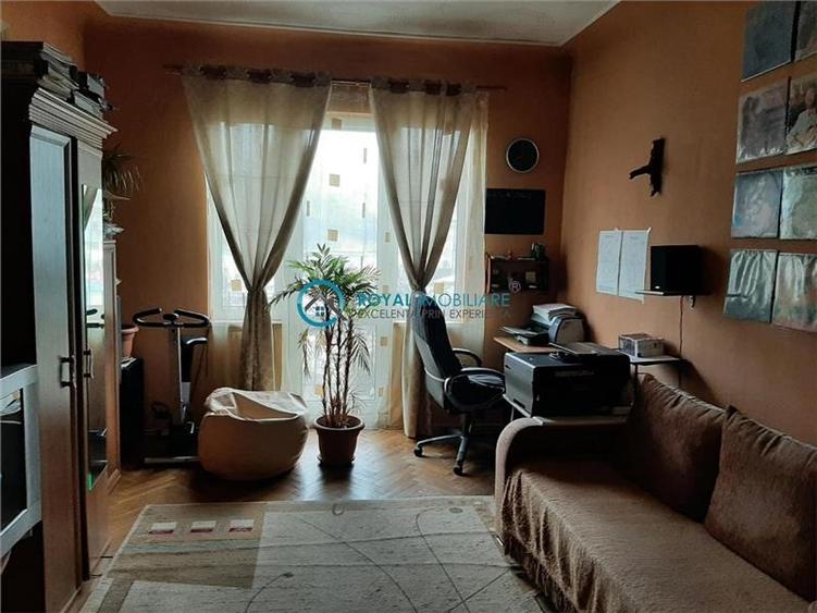 Royal Imobiliare - Vanzare Vila Zona Centrala - 6