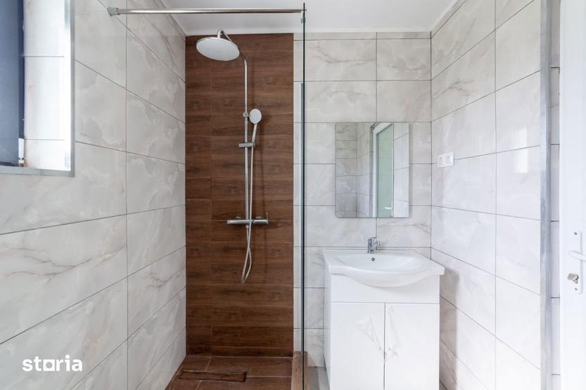 Casă cu 4 camere cu Teren 500 Mp în Drăganu