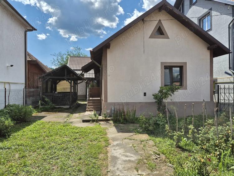 Casa de vanzare in Seaca Calimanesti la drum DN 7(E 81) - 8