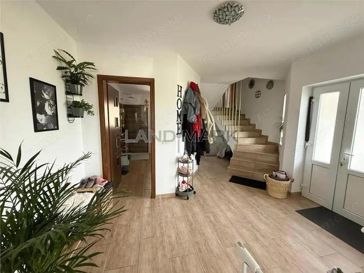 CASA individuala cu garaj, 5 camere, 3 bai Dumbravita zona lac Macilor - 5