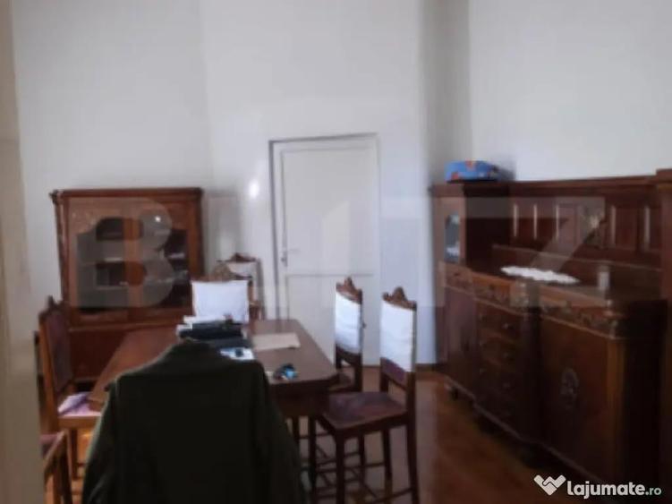 Casa 4 camere , teren 285 mp, zona semi-centrala - 18