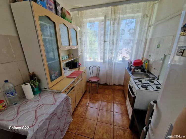 Vand apartament 3 camera zona SC - uri - 2