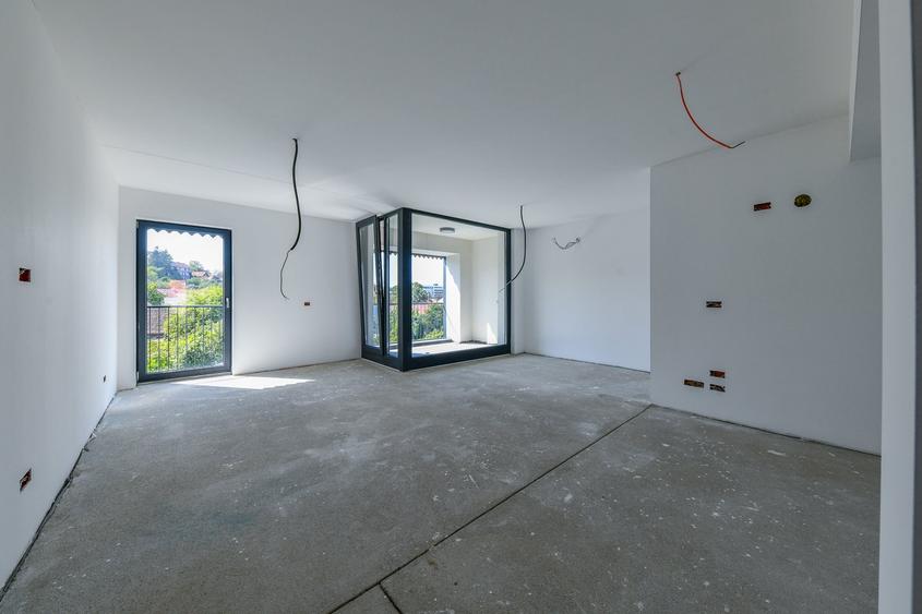 Apartament cu 3 camere, cu balcon tip logie - 2