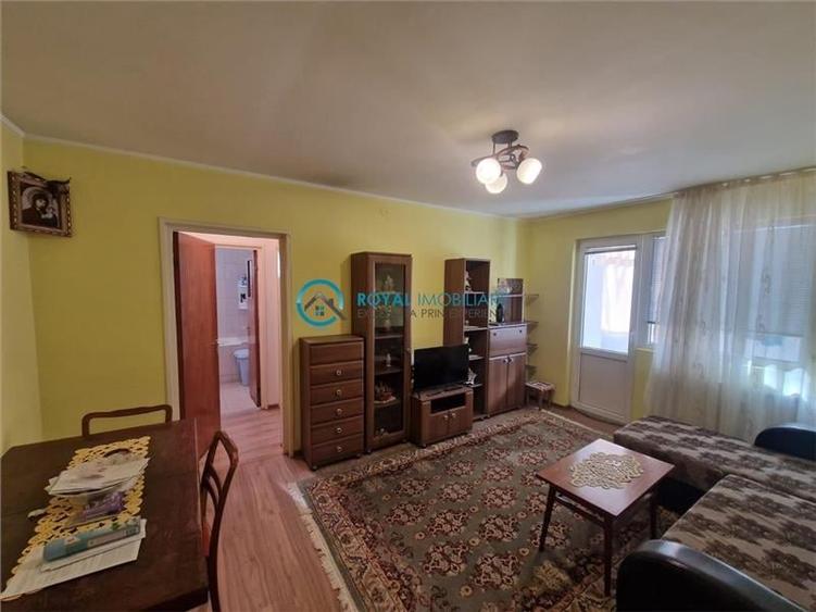 Royal Imobiliare - Inchiriere apartament zona Nord - 2