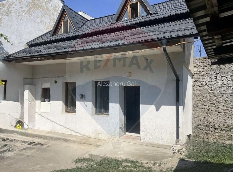 Casa cu 3 camere, 70 mp, gradina si curte, in centrul orasului Turda Casa cu 3 camere, 70 mp, gradina si curte, in centrul orasului Turda