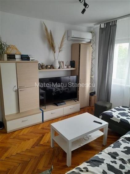 Centru Gheorghe Lazar Etaj Intermediar
