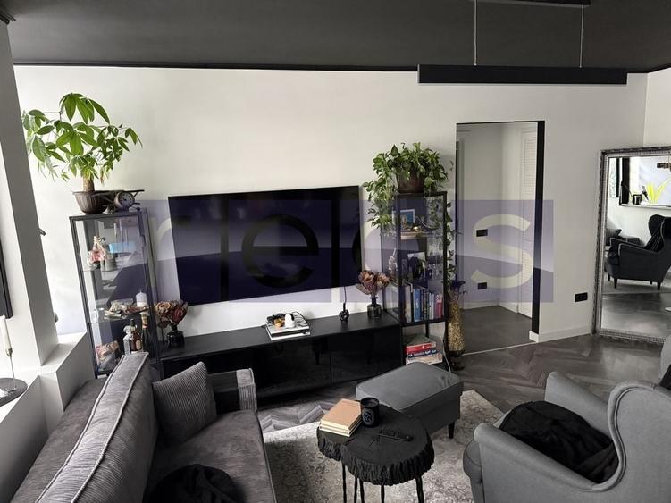 VANZARE 2 CAMERE DE LUX ZONA STEFAN CEL MARE | SECTOR 2 | - 1