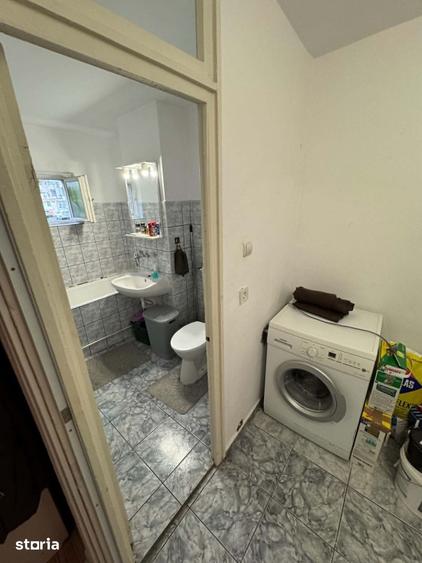 Apartament cu 2 camere în Micro 16