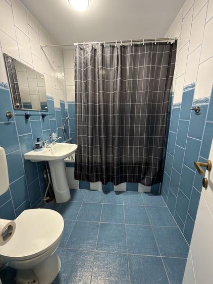 Apartament cu 3 camere decomandat în Lujerului