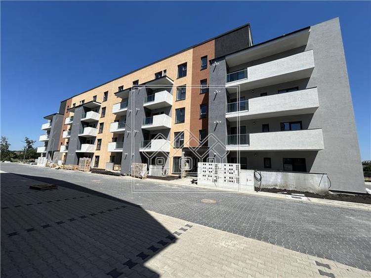 Apartament cu 3 camere nedecomandat în Țiglari