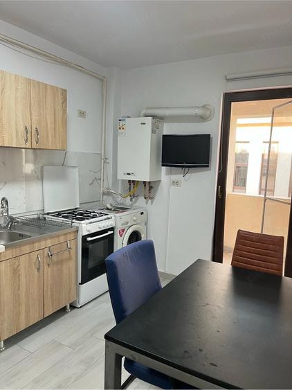 Apartament cu 2 camere decomandat în Bucium