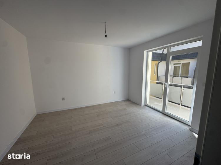 Apartament cu 3 camere decomandat în Ciarda Roșie