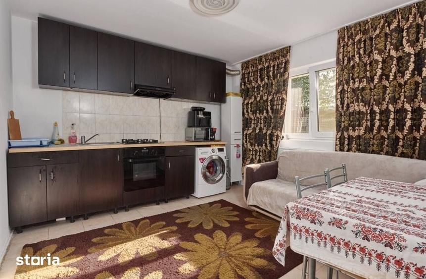 Casă cu 4 camere cu Teren 500 Mp în Popricani