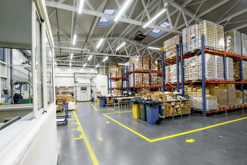 Spațiu industrial, de 1,570 mp, în Tunari