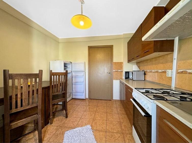 Apartament cu 3 camere în Nicolina