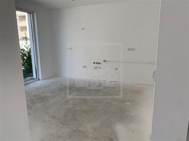 Casă individuală cu 4 camere cu Teren 277 Mp în Gușterița