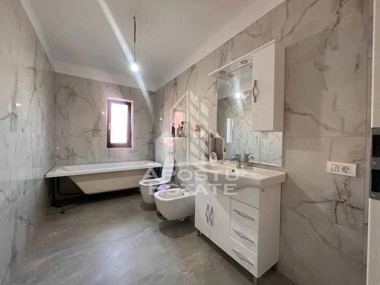 Casă cu 5 camere în Ghiroda