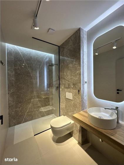Apartament cu 4 camere în Central